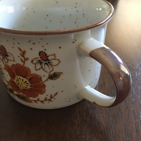 Vintage Floral Speckled Mug - Picture 4 of 6